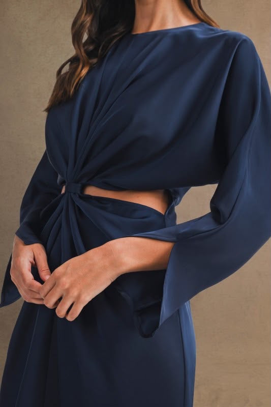Vestido midi cut out azul