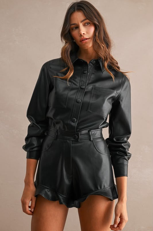 Set camisa y short negro vinil piel