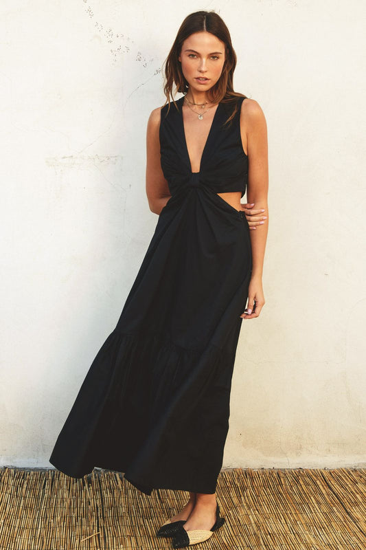 Vestido negro cut out