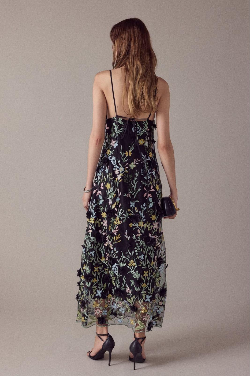 Vestido midi negro flores de colores