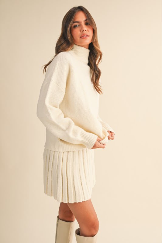 Set suéter y falda ivory